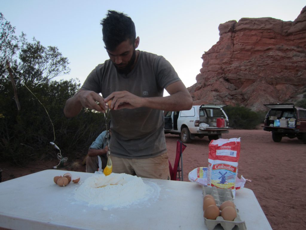 Cocinando en el campamento